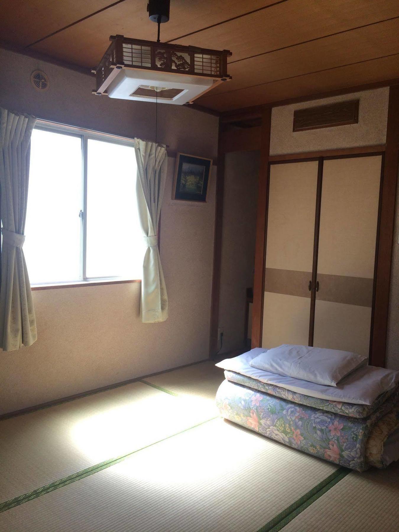 Kasuga Ryokan Hiroshima Buitenkant foto